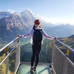 Meet your Posher, Aigerim